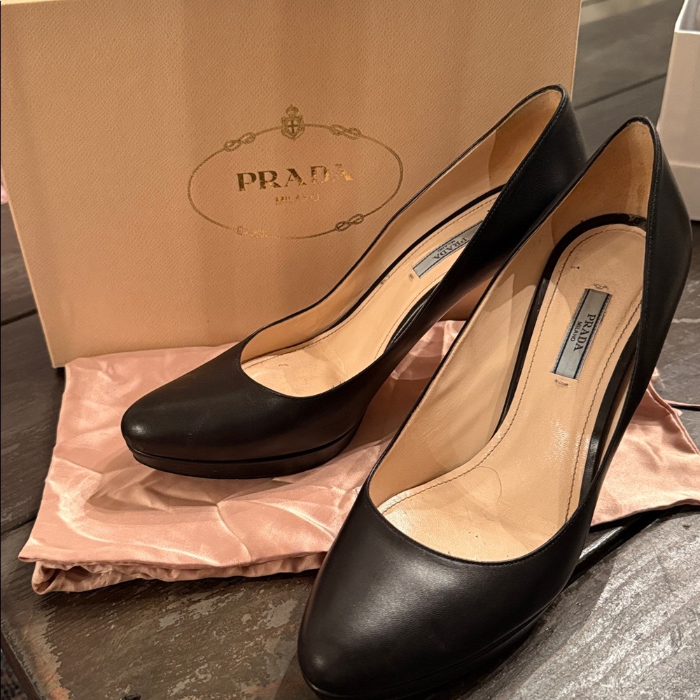 Prada Classic Platform Pumps Black